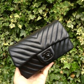 CHANEL Trendy CC Small Quilted Black Lambskin Ruthenium Hardware 2015 - BoutiQi  Bags