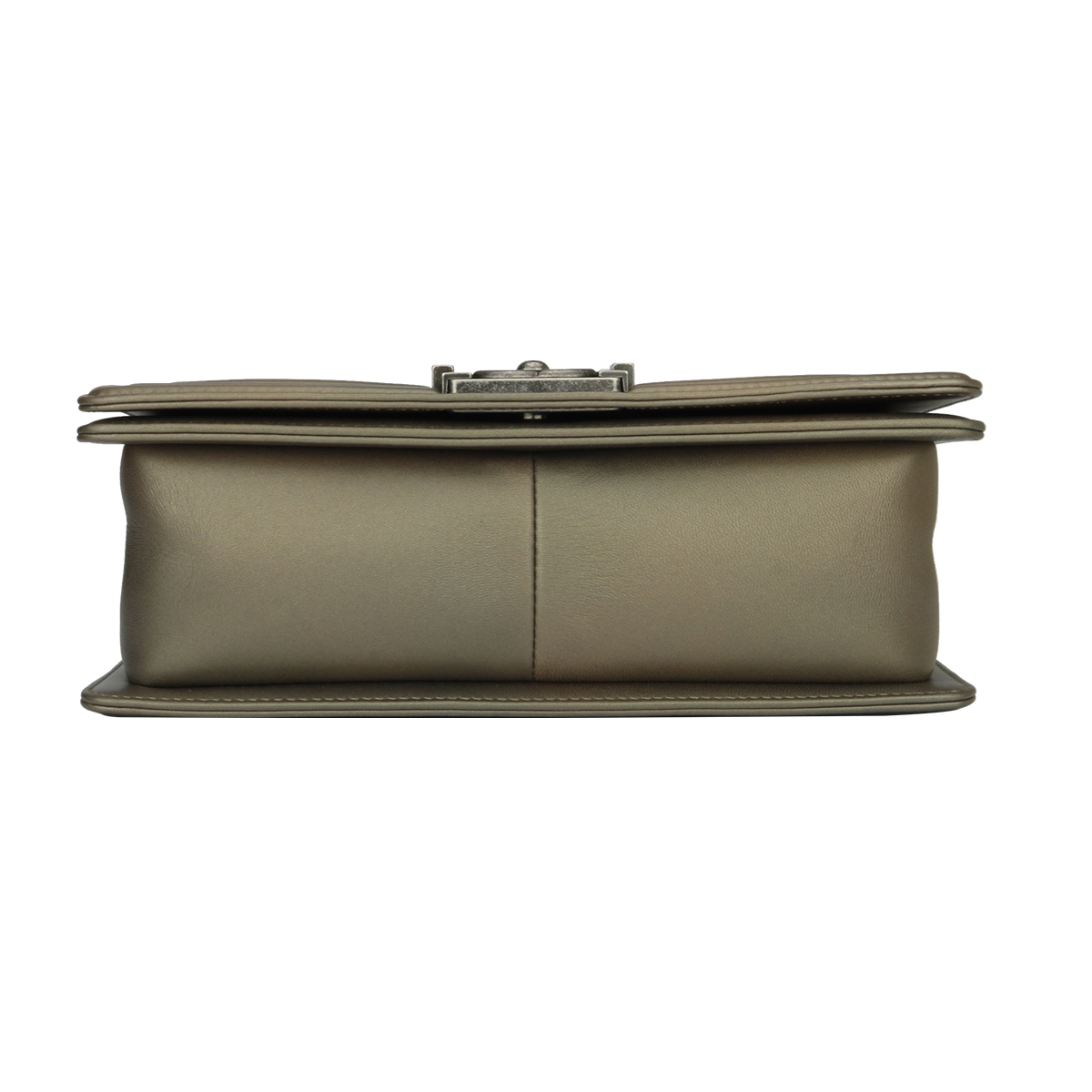 Chanel Metallic Patent Leather New Medium Boy Bag (SHF-fZ0kp0) – LuxeDH