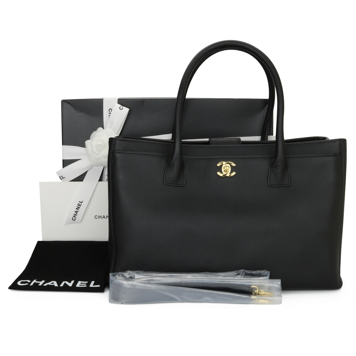 Chanel 35 cm Executive Cerf Tote bag in Black Leather ref.192138